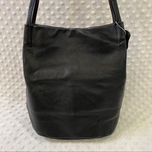 Iswee Black Leather Shoulder Bag